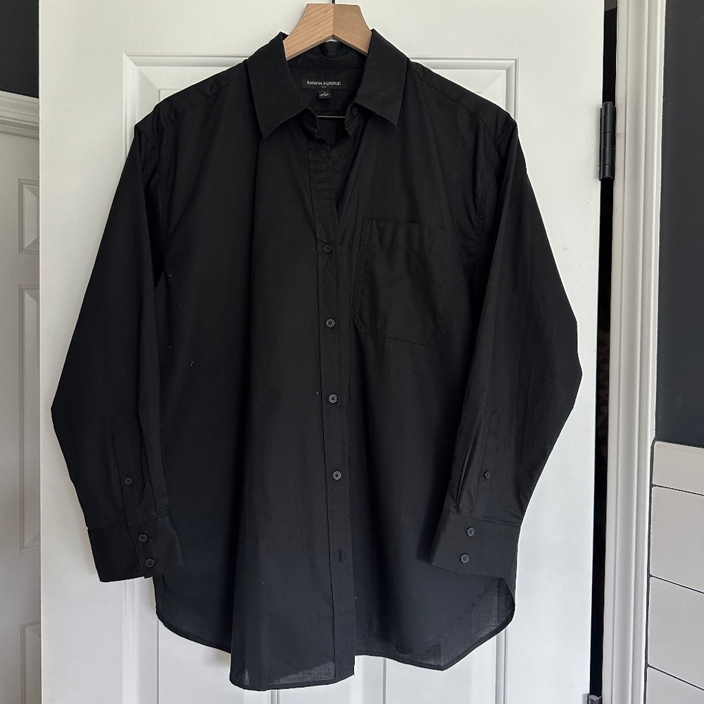 Banana Republic Black Button Down - S